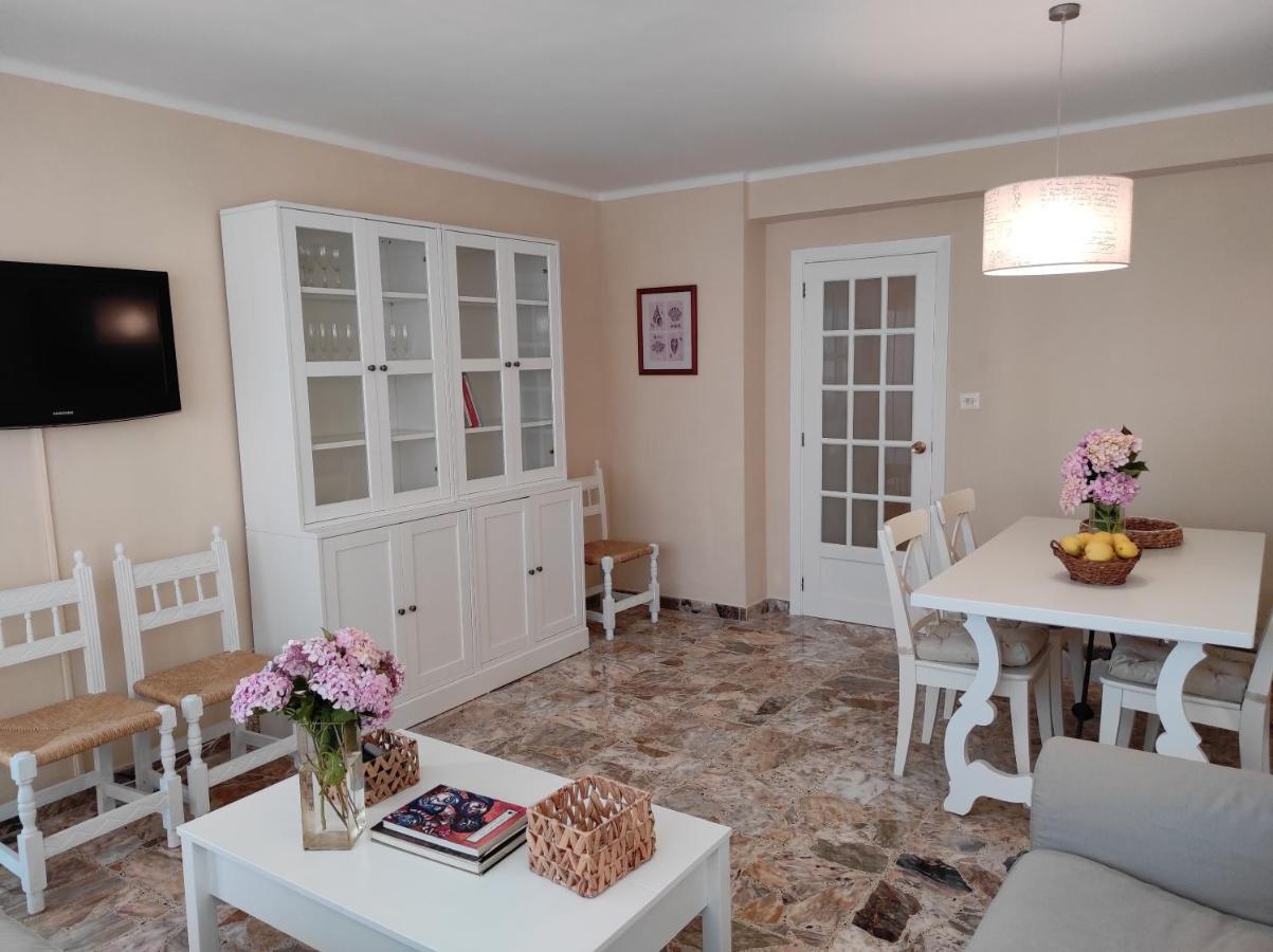Precioso Piso En Playa America Con Jardin Privado. 尼格兰 外观 照片