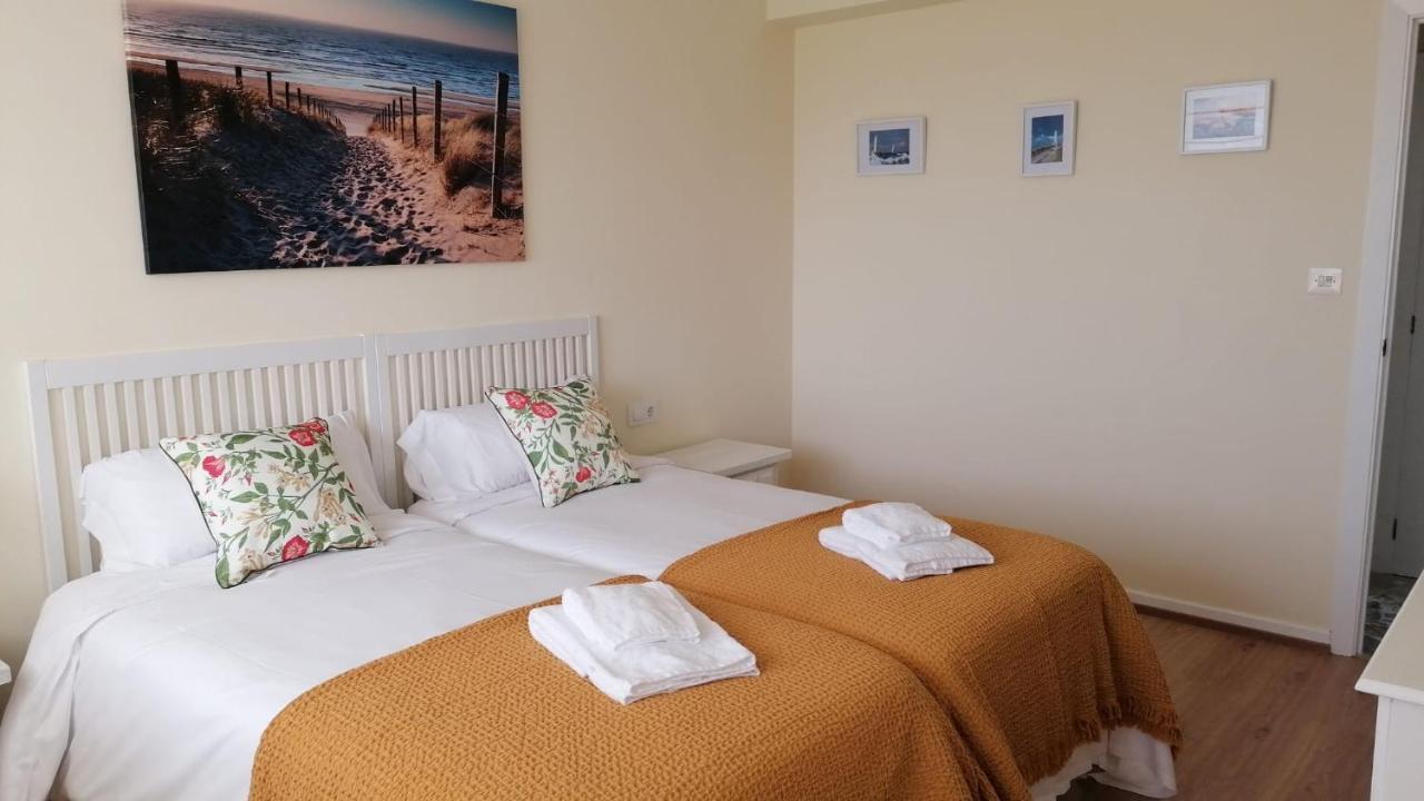 Precioso Piso En Playa America Con Jardin Privado. 尼格兰 外观 照片
